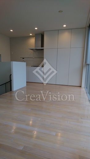 CRANE COURT（クレインコート）