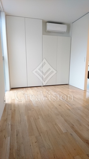 CRANE COURT（クレインコート）