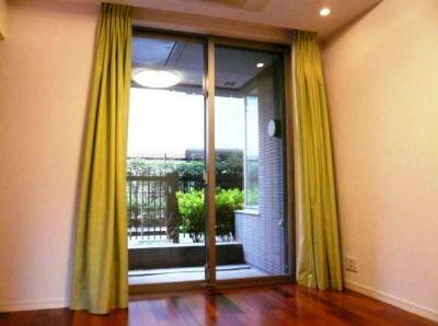 グランスイート六番町