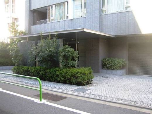 グランスイート六番町