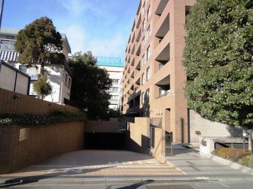 グランフォルム六番町