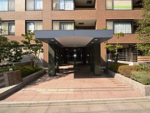 グランフォルム六番町