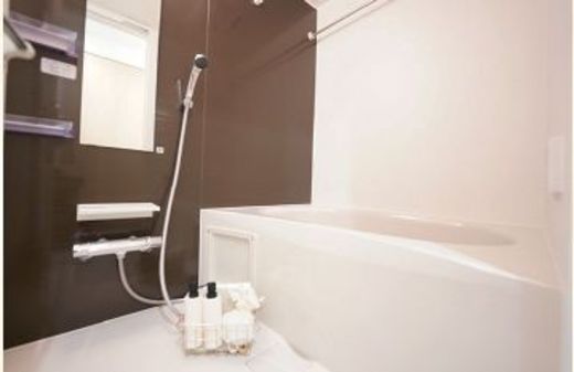 ロイジェント西新井