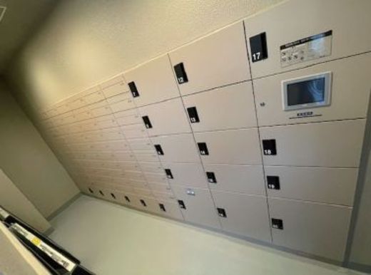 ロイジェント西新井