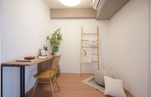 ロイジェント西新井