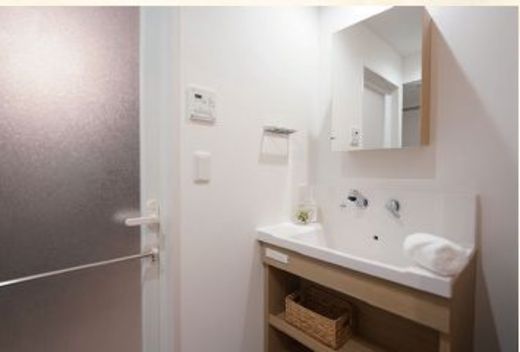 ロイジェント西新井