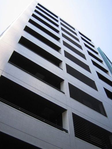 プラティーク新宿ウエスト