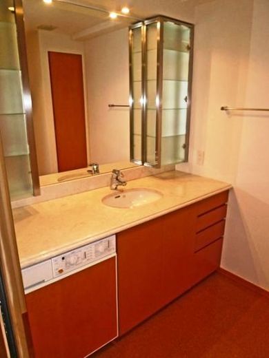 パークハウス市谷砂土原町レフィナール