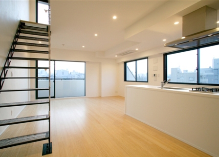 カスタリア新宿夏目坂