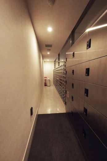 六本木デュープレックスタワー