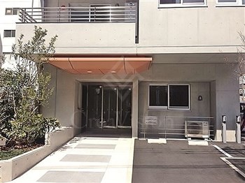 AMPHION (アンフィオン)