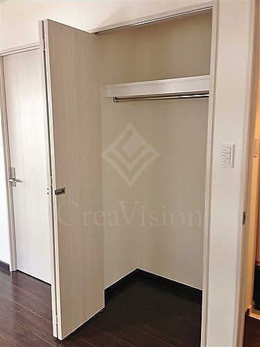 AMPHION (アンフィオン)