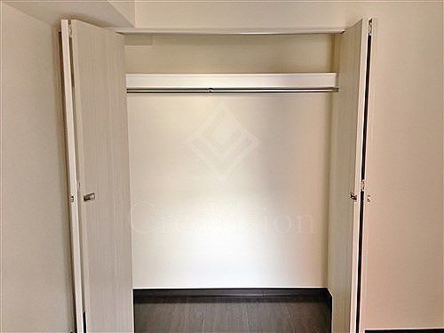 AMPHION (アンフィオン)