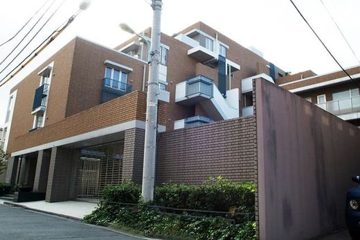 パークコート表参道
