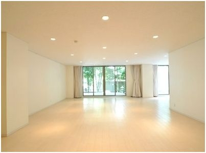 ウッドヴィル麻布