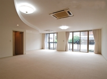 パレロワイヤル原宿