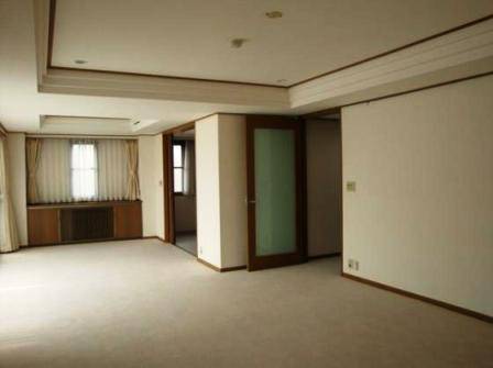 クレスト南麻布