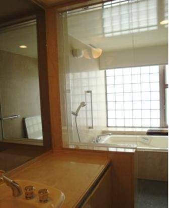 クレスト南麻布