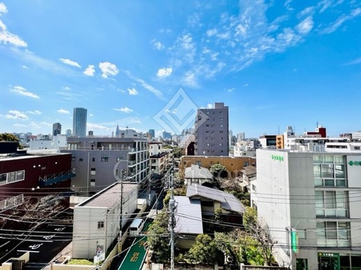 パークホームズ新宿若松町