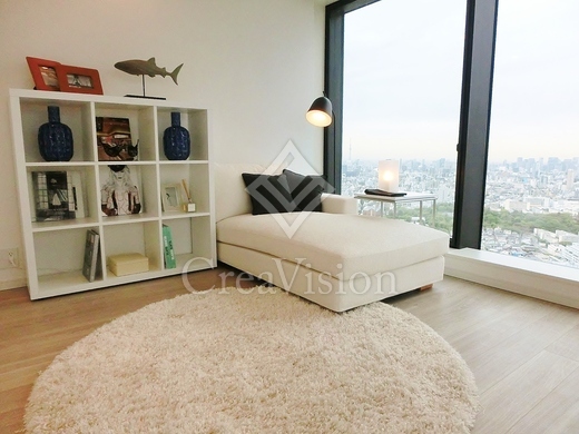 ラ・トゥール新宿ガーデン