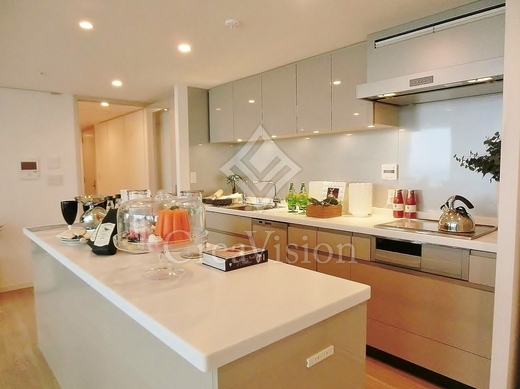 ラ・トゥール新宿ガーデン