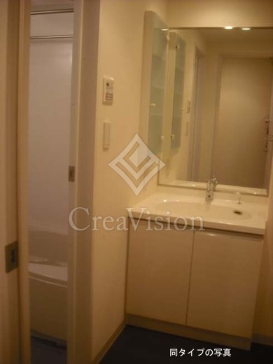 エスティメゾン東新宿