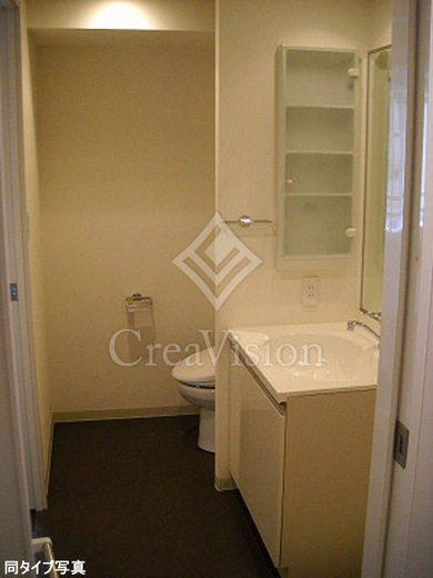 エスティメゾン東新宿