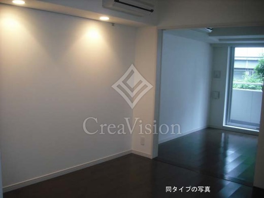 エスティメゾン東新宿