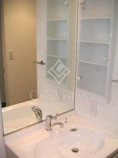 エスティメゾン東新宿