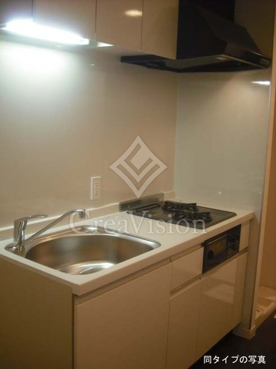 エスティメゾン東新宿