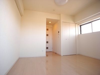 エスティメゾン三軒茶屋