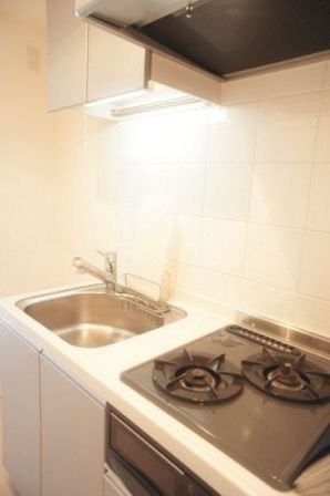 エスティメゾン三軒茶屋2