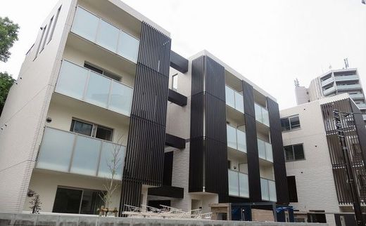 ルチェソラーレ元代々木