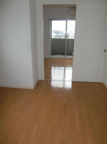 パークキューブ上野