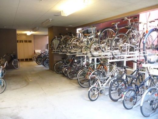 パークキューブ上野