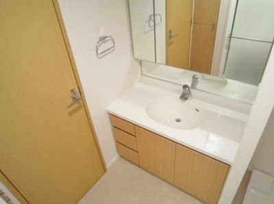 ブリリアタワー東京