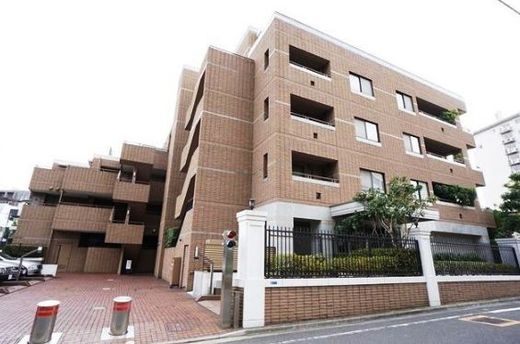 ファミールコート白金ヒルズ