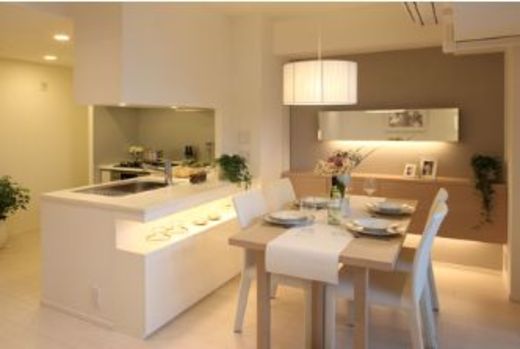 ブランズ西新宿