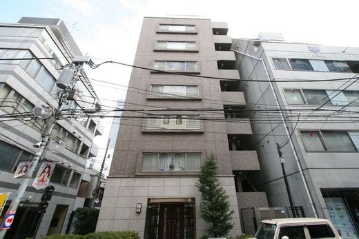 ゼファー芝公園