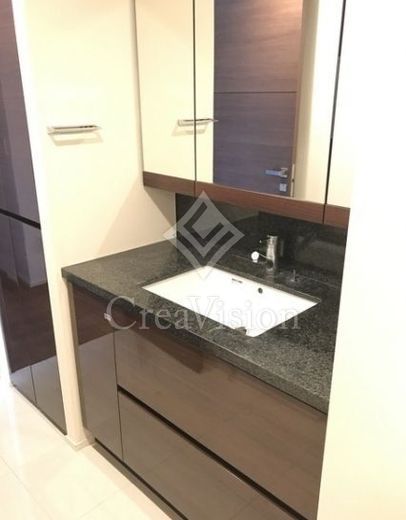 ブリリアザ・タワー東京八重洲アベニュー