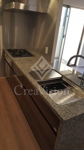 ブリリアザ・タワー東京八重洲アベニュー