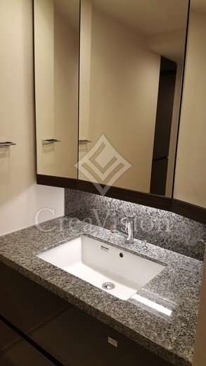 ブリリアザ・タワー東京八重洲アベニュー