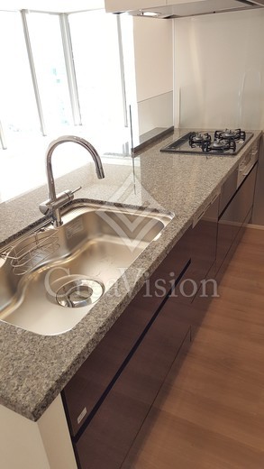 ブリリアザ・タワー東京八重洲アベニュー