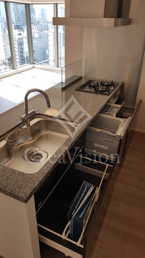 ブリリアザ・タワー東京八重洲アベニュー