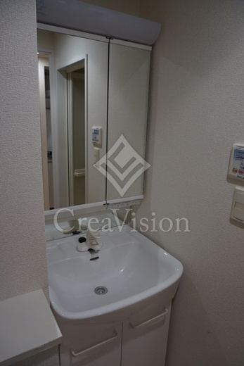 パークキューブ四谷三丁目