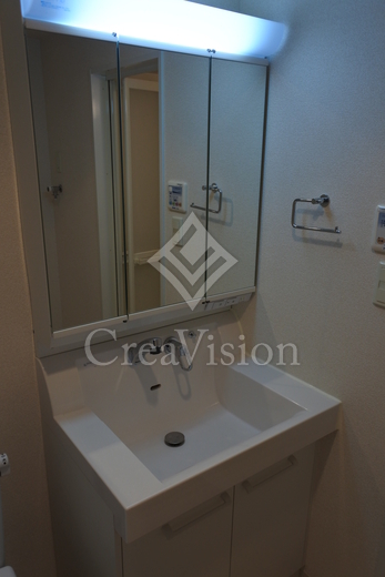 パークキューブ四谷三丁目