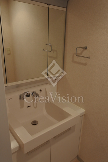 パークキューブ四谷三丁目