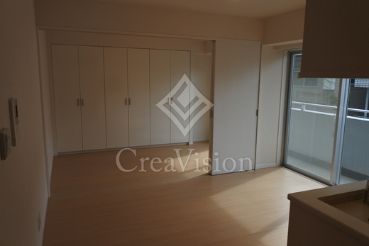 パークキューブ四谷三丁目