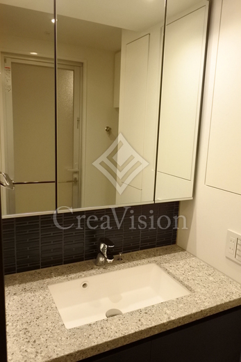 ザ・パークハビオ新宿