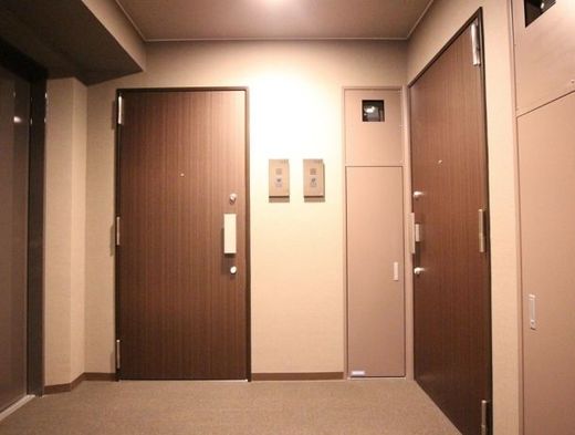 コンシェリア新橋SIX